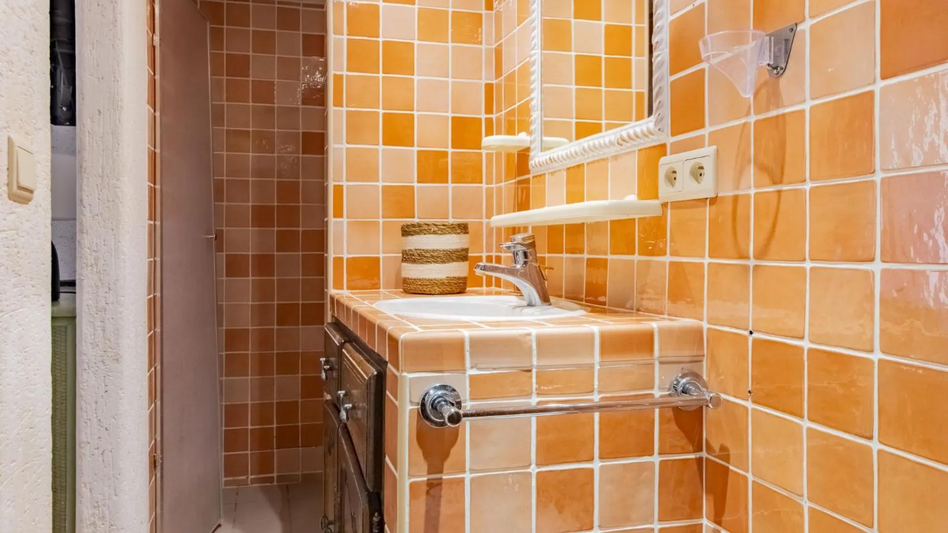 Holiday Home Cucuron By Interhome